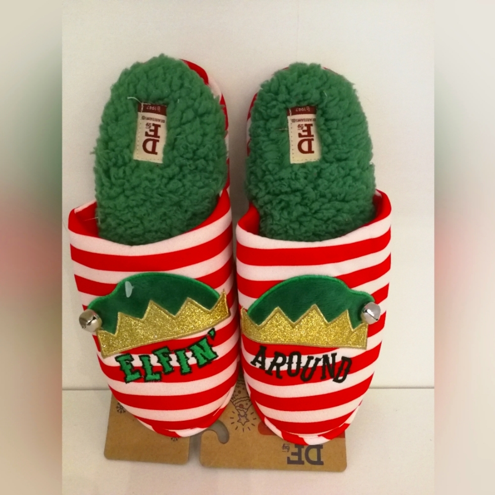 🆕 women's size 7-8 Christmas memory foam comfort elf red striped slippers